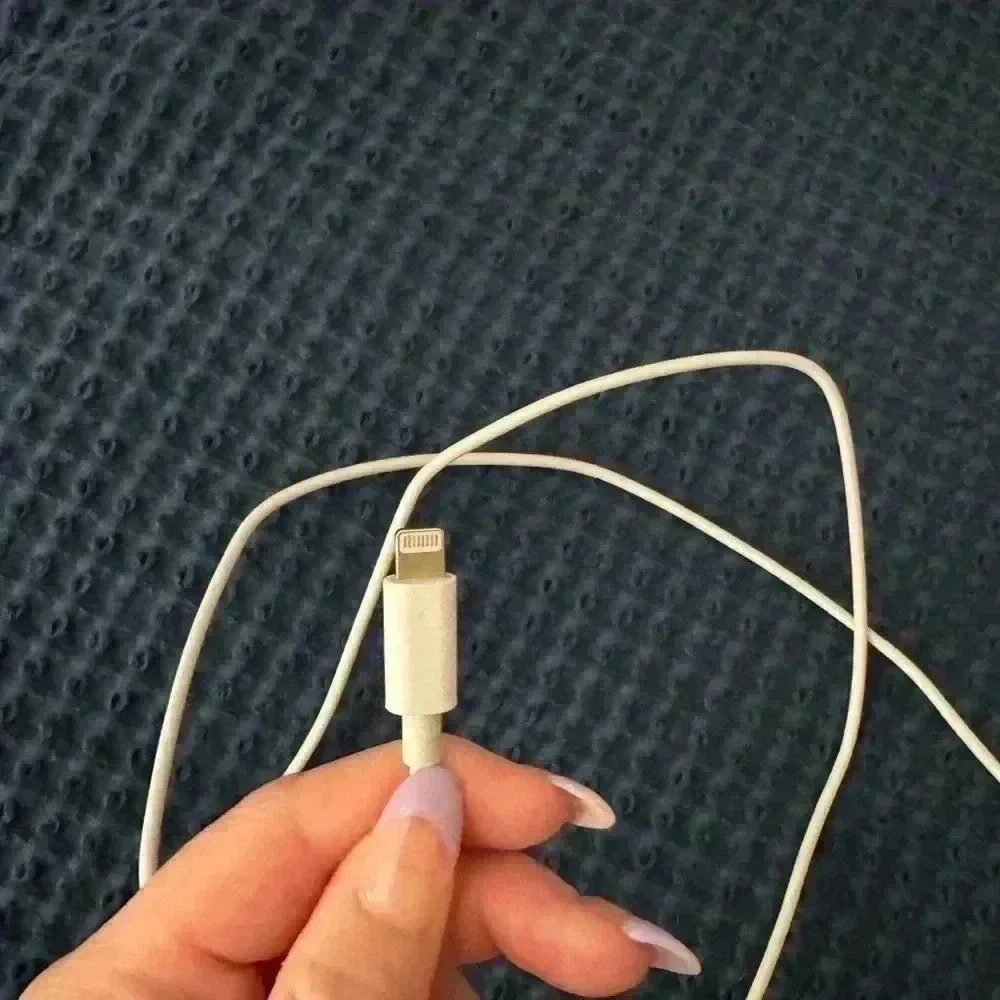 iphone charger - Picture 2 of 2